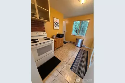 9626 Renton Avenue S #B, Seattle, WA 98118 - Photo 11