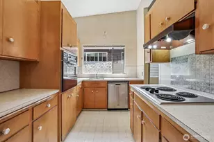 2352 49th Ave SW, Seattle, WA 98116 - Photo 19