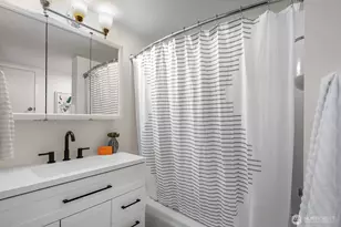 11045 Alton Ave NE, Seattle, WA 98125 - Photo 35