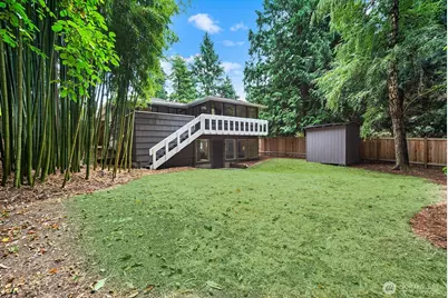 11045 Alton Avenue NE, Seattle, WA 98125 - Photo 13