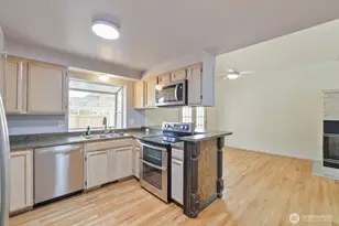 2812 179th Pl NE, Marysville, WA 98271 - Photo 11