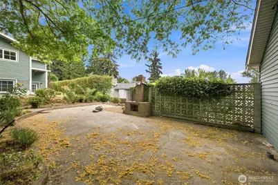 9854 Occidental Avenue S, Seattle, WA 98108 - Photo 37