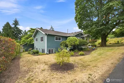 9854 Occidental Avenue S, Seattle, WA 98108 - Photo 5