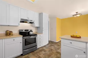 1123 E Hemlock St, Kent, WA 98030 - Photo 9