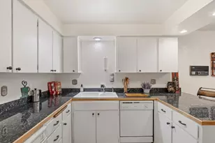 8511 Main St, Edmonds, WA 98026 - Photo 21