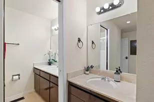 8511 Main St, Edmonds, WA 98026 - Photo 25