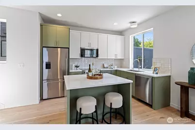 8039 Wallingford Avenue N #B, Seattle, WA 98103 - Photo 13