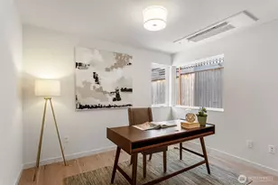 8039 Wallingford Ave N, Seattle, WA 98103 - Photo 3