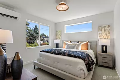 8037 Wallingford Avenue N, Seattle, WA 98103 - Photo 25