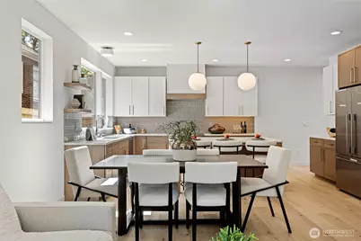 8037 Wallingford Avenue N, Seattle, WA 98103 - Photo 13