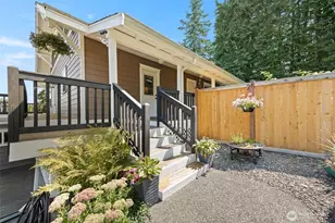 1106 Sumner Ln, Everett, WA 98203 - Photo 3