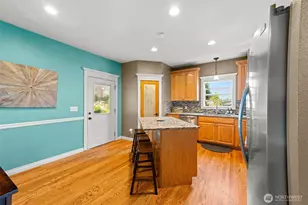 1106 Sumner Ln, Everett, WA 98203 - Photo 9