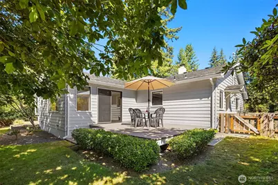 20820 Hillcrest Place, Edmonds, WA 98026 - Photo 27