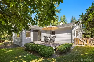 20820 Hillcrest Pl, Edmonds, WA 98026 - Photo 27