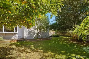 20820 Hillcrest Pl, Edmonds, WA 98026 - Photo 29