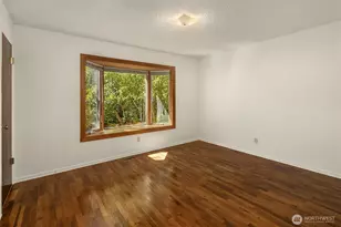 20820 Hillcrest Pl, Edmonds, WA 98026 - Photo 17