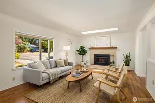 20820 Hillcrest Pl, Edmonds, WA 98026 - Photo 5