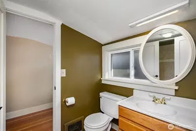 8040 16th Avenue NE, Seattle, WA 98115 - Photo 11