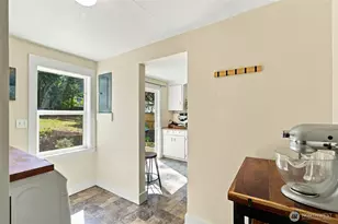 512 Bronson Pl NE, Renton, WA 98056 - Photo 9