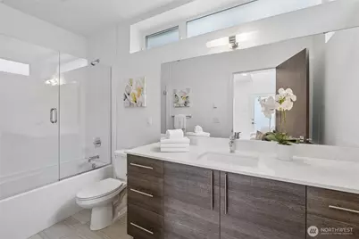 3920 1st Avenue NE #C, Seattle, WA 98105 - Photo 21