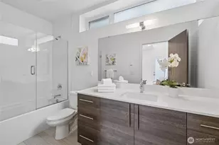 3920 1st Ave NE, Seattle, WA 98105 - Photo 21