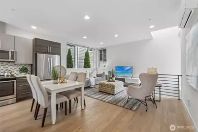 3920 1st Avenue NE #C, Seattle, WA 98105 - Photo 5