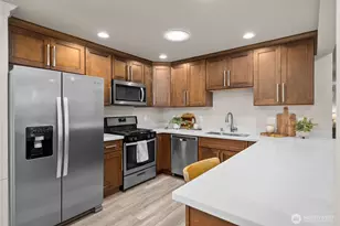 14310 176th Ave SE, Renton, WA 98059 - Photo 5