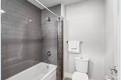 8710 112th Avenue NE #B, Kirkland, WA 98033 - Photo 23