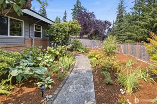 2411 156th Ave SE, Bellevue, WA 98007 - Photo 5