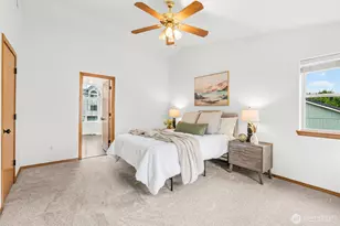 1247 E Pioneer Loop, La Center, WA 98629 - Photo 11