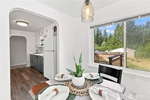 13087 Central Valley Rd, Poulsbo, WA 98370 - Photo 11