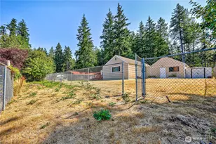 13087 Central Valley Rd, Poulsbo, WA 98370 - Photo 29