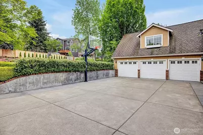 4511 238th Place SE, Sammamish, WA 98029 - Photo 29