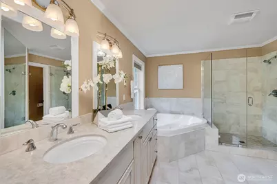 4511 238th Place SE, Sammamish, WA 98029 - Photo 17