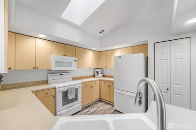 7322 Centerville Court #404, Stanwood, WA 98292 - Photo 5