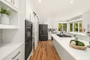 16701 Saybrook Dr NE, Woodinville, WA 98077 - Photo 13