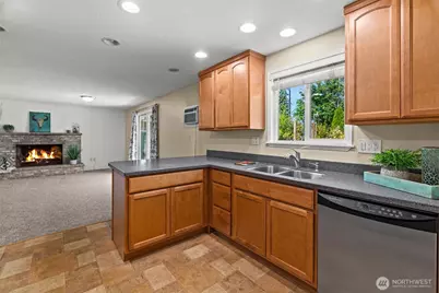 8405 113th Street E, Puyallup, WA 98373 - Photo 11