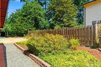 8405 113th Street E, Puyallup, WA 98373 - Photo 31