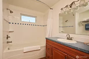 330 Susana Dr, Freeland, WA 98249 - Photo 9