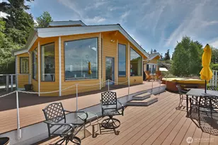 330 Susana Dr, Freeland, WA 98249 - Photo 1