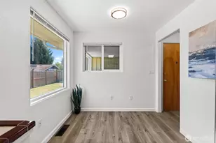911 11th St NW, Puyallup, WA 98371 - Photo 17