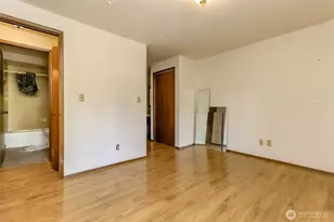 132 N 132nd St, Seattle, WA 98133 - Photo 17