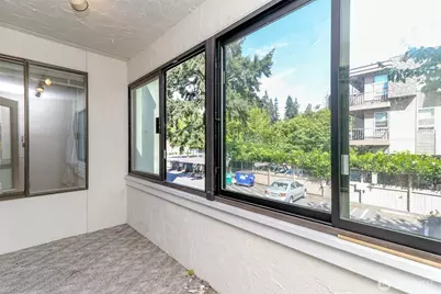 132 N 132nd Street #204, Seattle, WA 98133 - Photo 29