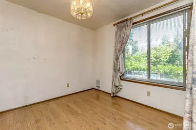 132 N 132nd Street #204, Seattle, WA 98133 - Photo 15