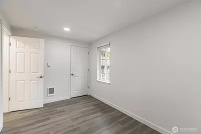 4424 S Holly Street, Seattle, WA 98118 - Photo 13
