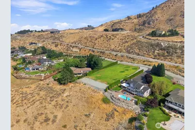 125 Highpoint Lane, Chelan, WA 98816 - Photo 3