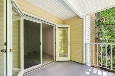 2540 118th Avenue SE #202, Bellevue, WA 98005 - Photo 27