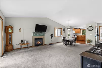 5725 121st Place NE, Marysville, WA 98271 - Photo 7