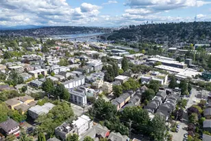 209 N 39th St, Seattle, WA 98103 - Photo 21