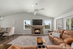 2306 Gary Ct, Milton, WA 98354 - Photo 3